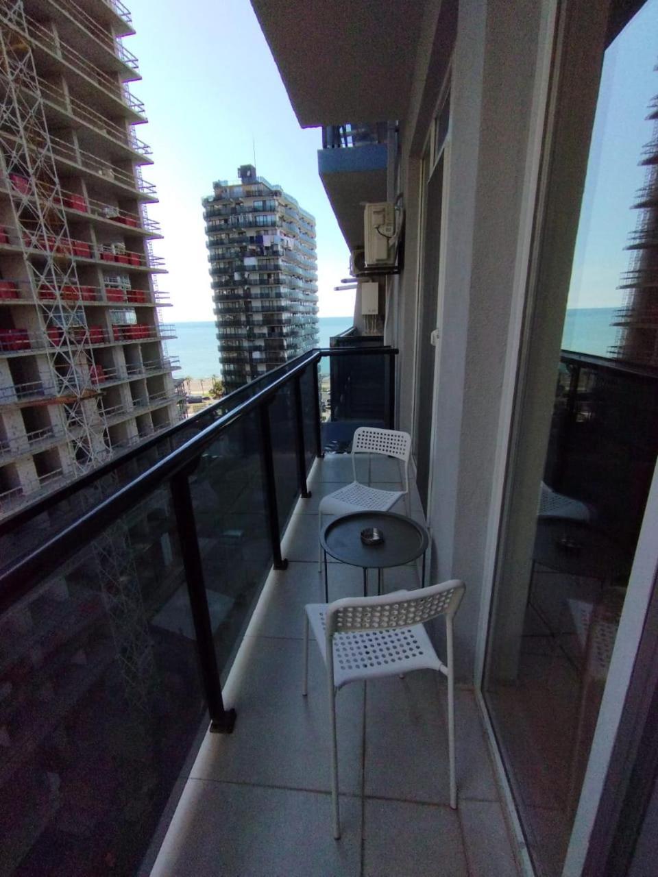 Davka Apartments Батумі Екстер'єр фото